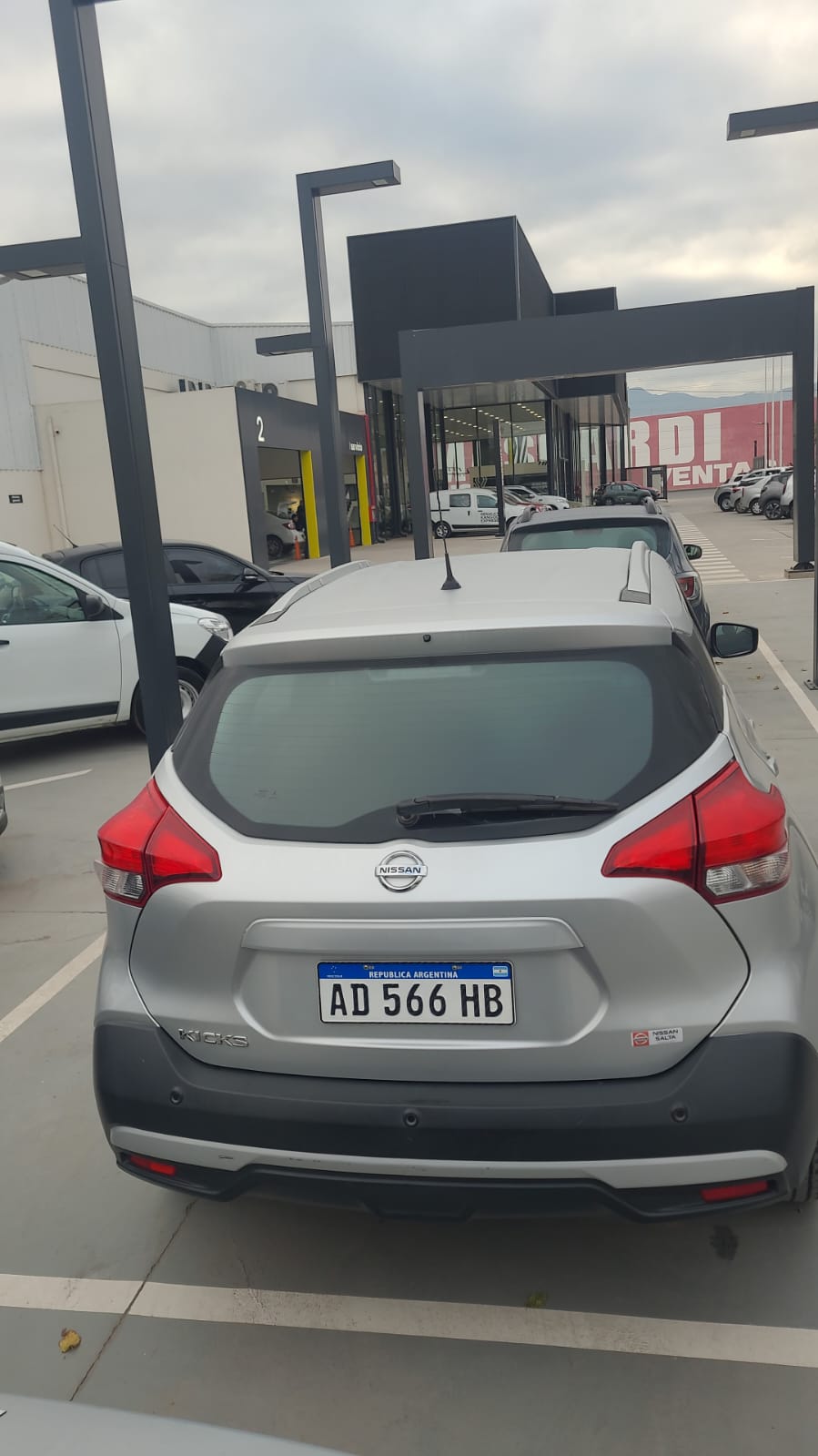 Nissan Kicks miniatura 4